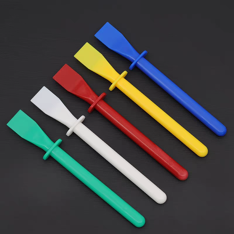 Szpatułki do kleju, pędzle do  – Paint Brush recenzja i cena